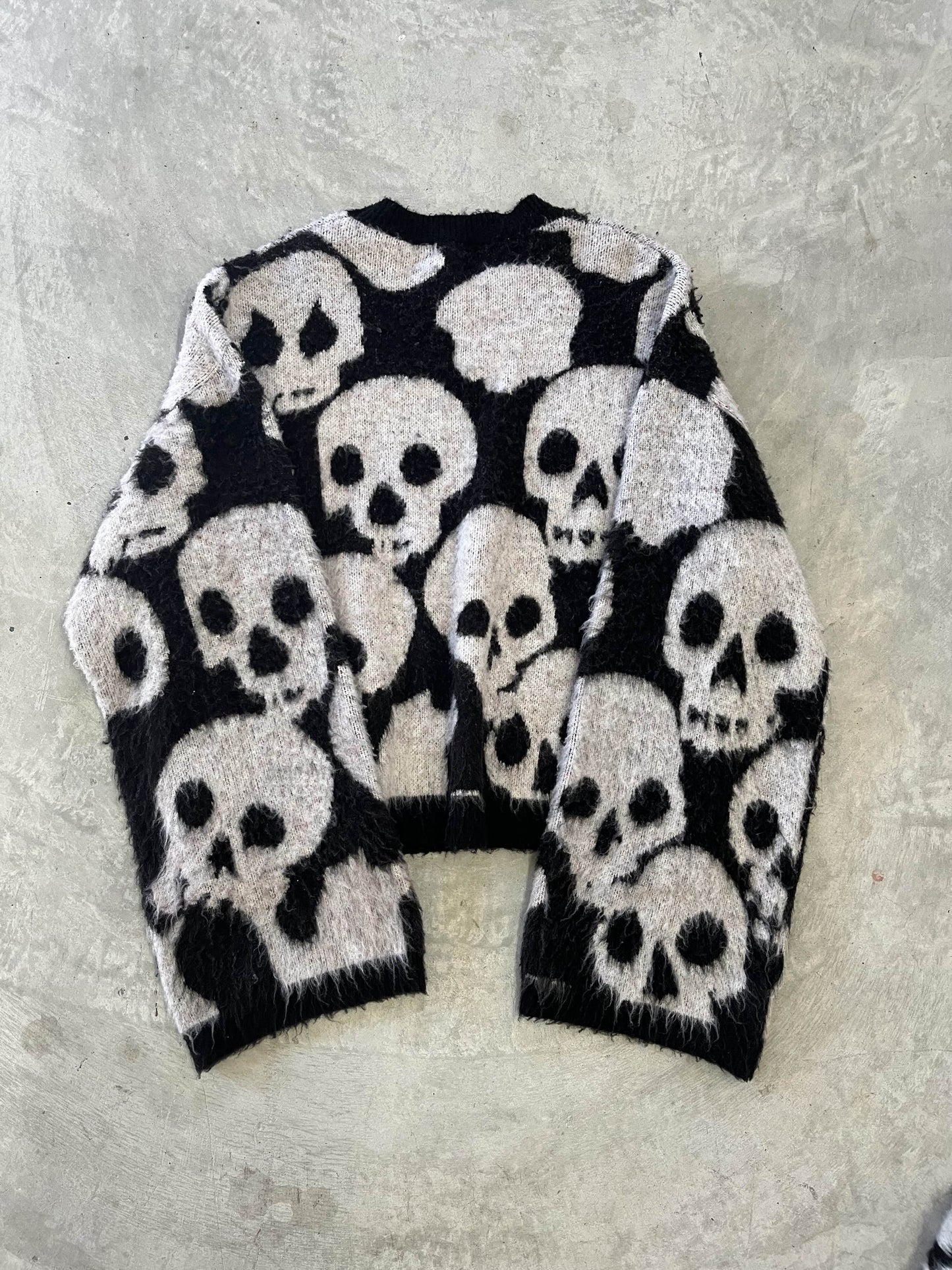 KILLHAVOC Skull Sweater