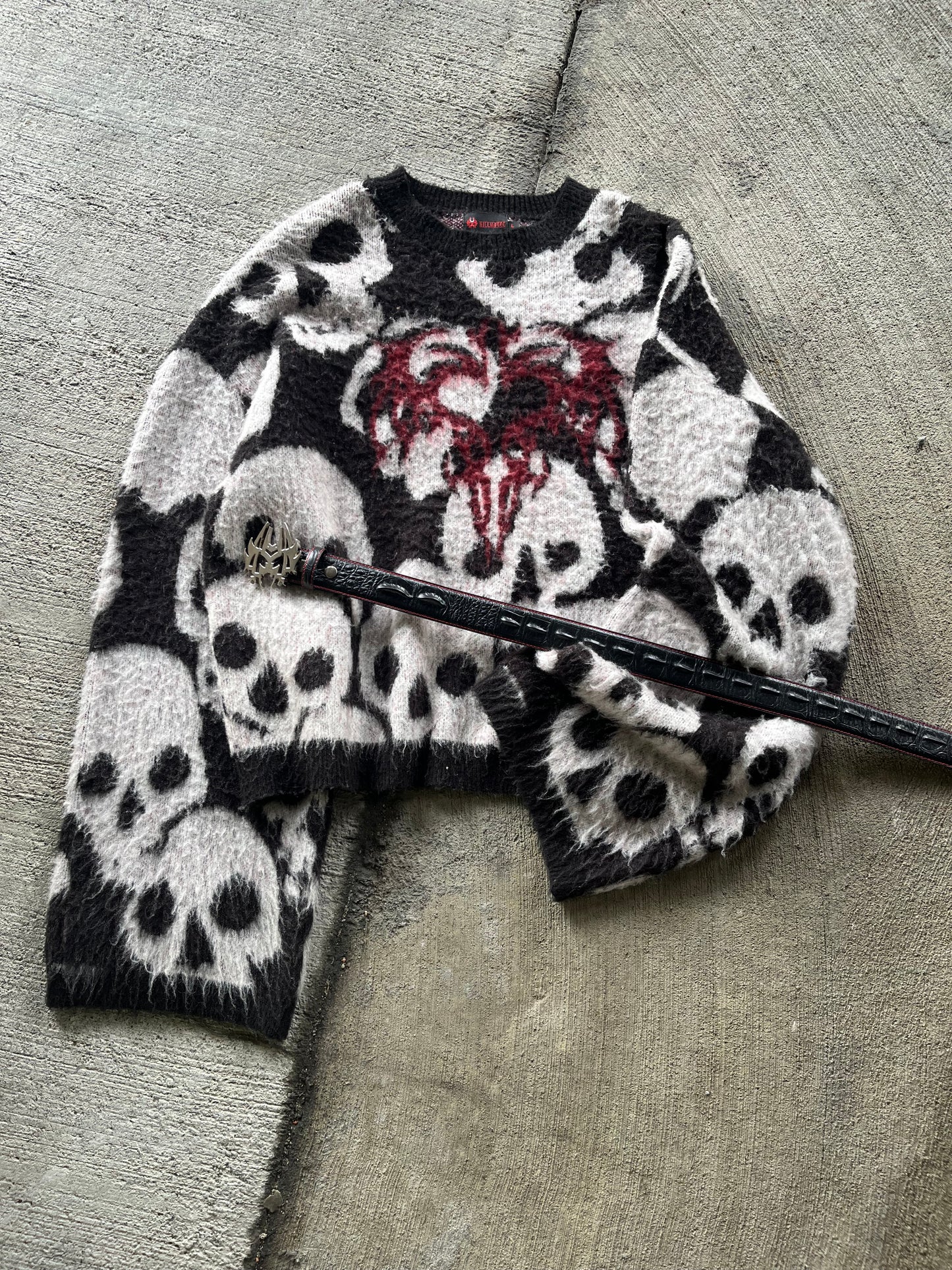 KILLHAVOC Belt and Sweater Set