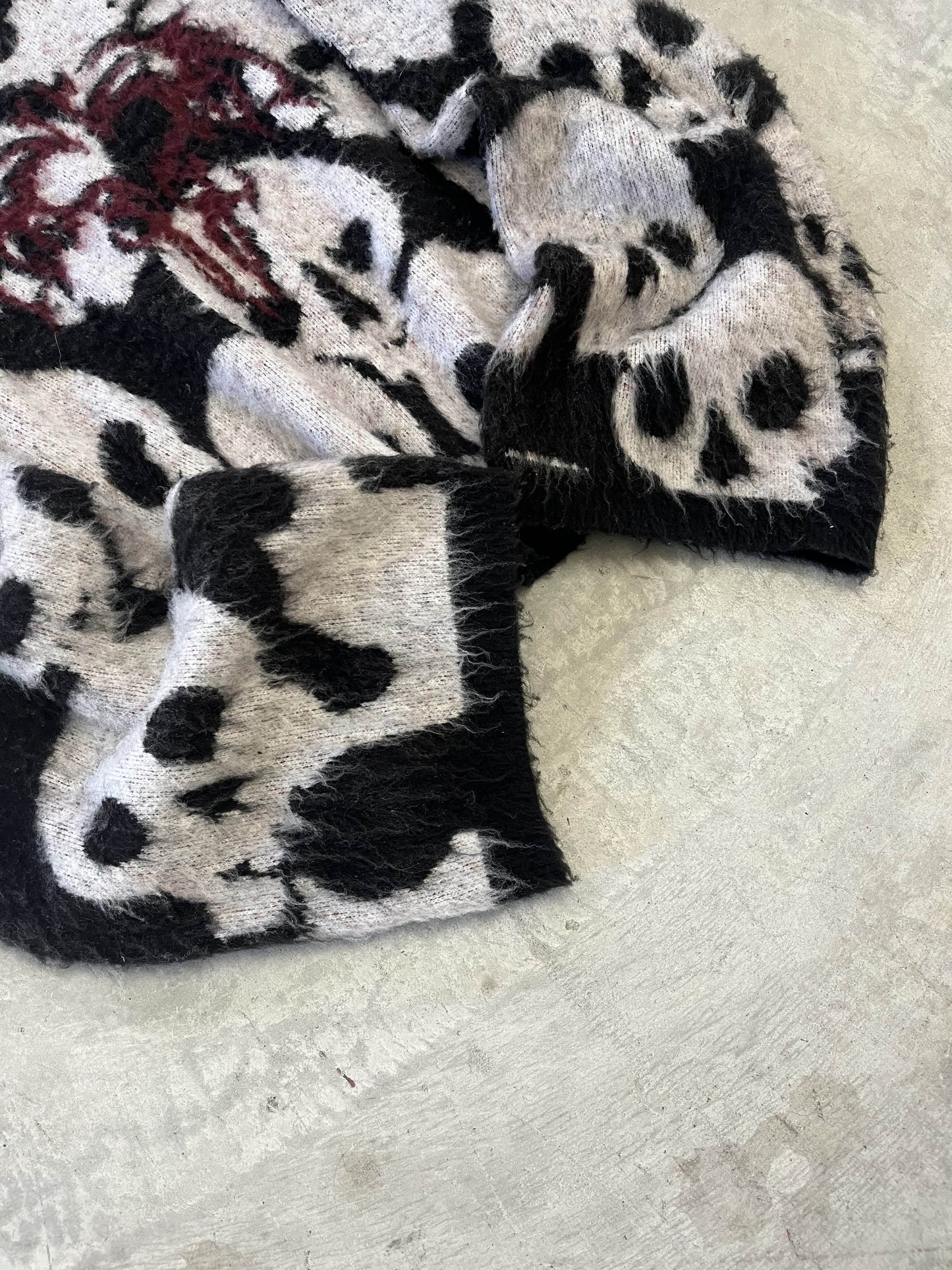 KILLHAVOC Skull Sweater